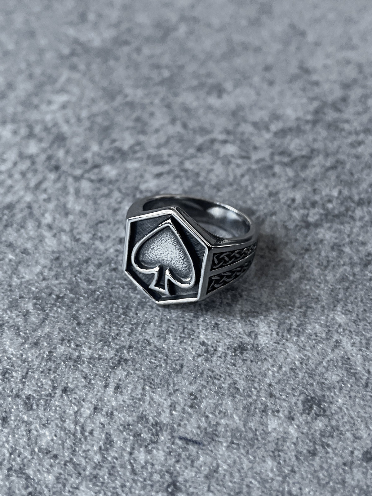 Spade Ring